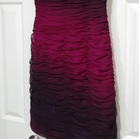 ADRIANNA PAPELL RUCHED PURPLE OMBRÉ SLEEVELESS DRESS SIZE 6 - Picture 12 of 15